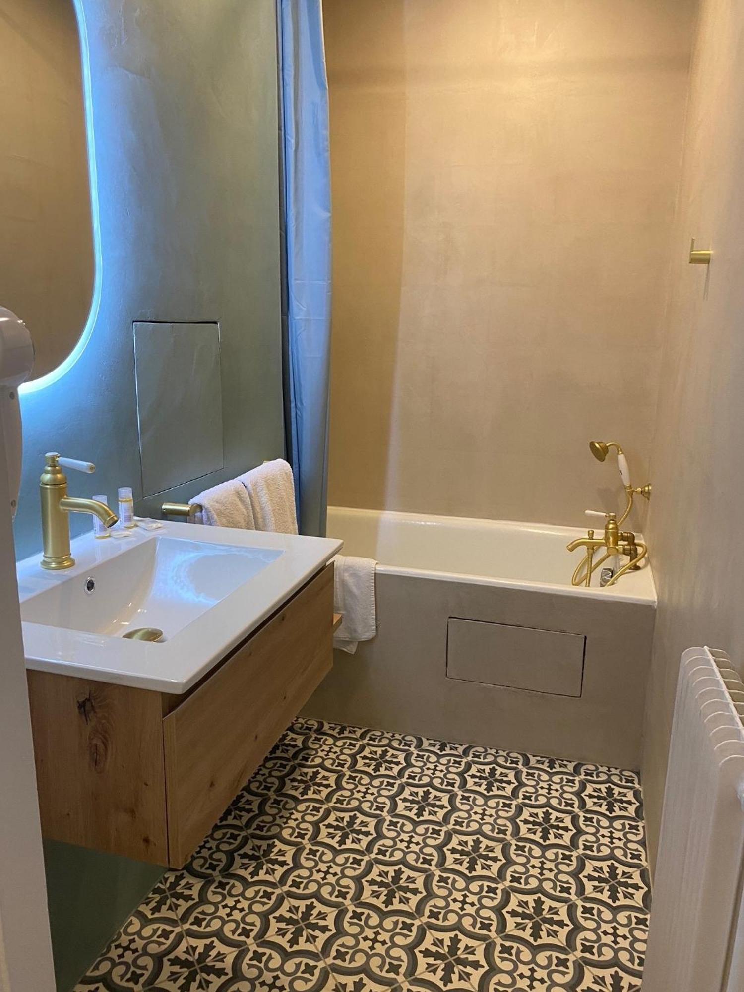 פריז Hotel Boileau מראה חיצוני תמונה